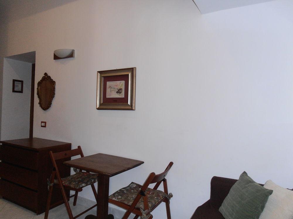 Plebiscito Couette-café Naples