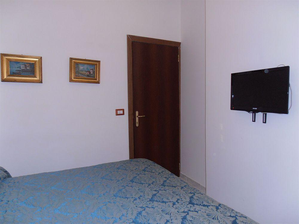 Plebiscito Couette-café Naples
