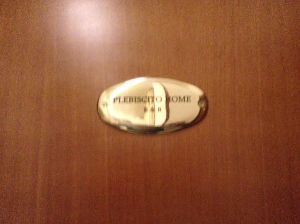 Plebiscito Couette-café Naples